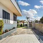 Teocrito Piscina & Mare