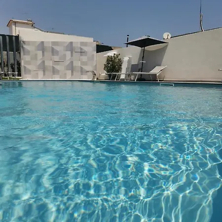 Teocrito Piscina & Mare * 아볼라