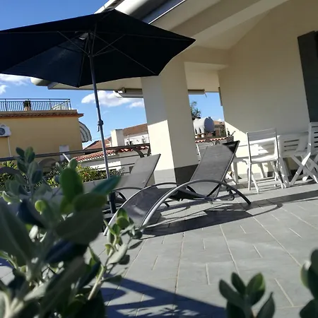 Teocrito Piscina & Mare