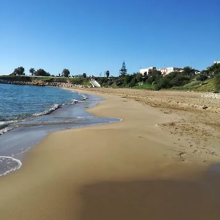 Teocrito Piscina & Mare Feriehus *