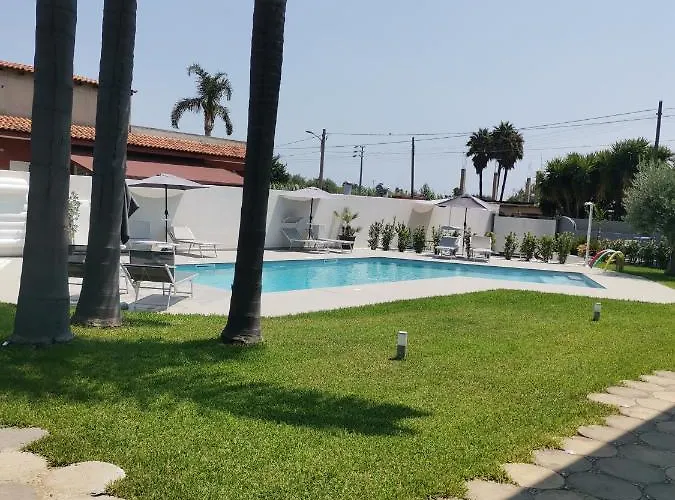 Casa de Férias Teocrito Piscina & Mare Avola