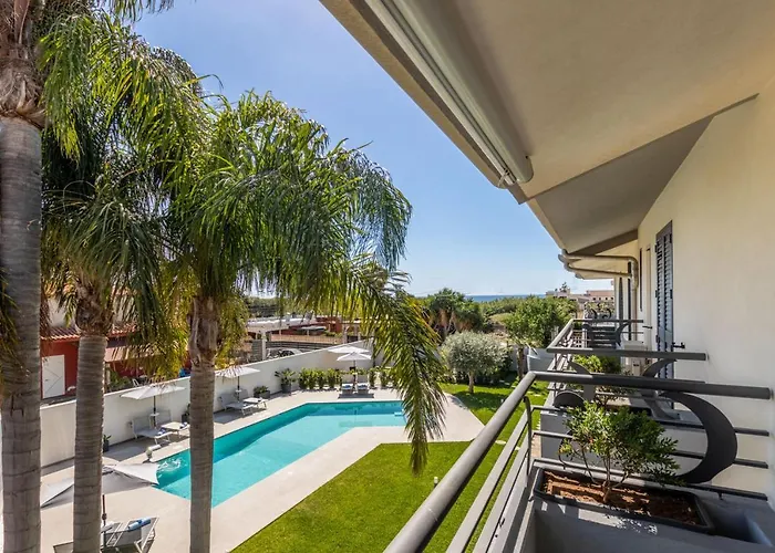 Teocrito Piscina & Mare Avola